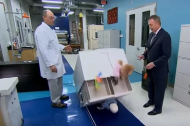 Nestabilna Ikea komoda PALA I UBILA DETE (2), a to je već osmi slučaj!