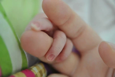 Lepa vest na Vaskrs: Porodilja se oporavila od korone, ona i beba idu kući!