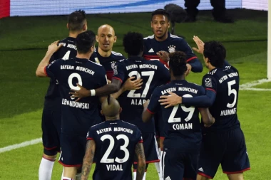 (VIDEO) BAVARCI STIGLI BORUSIJU: Bajern minimalcem do pobede