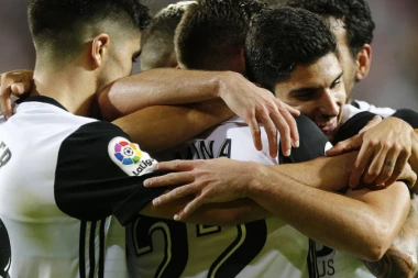 (VIDEO) DEBAKL SEVILJE: Valensija nastavila seriju pobeda