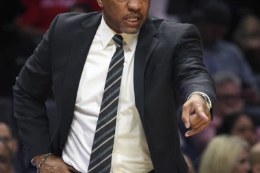 TEO POVREĐEN, BOBI ZABORAVLJEN: Dok, a gde su ti Srbi?