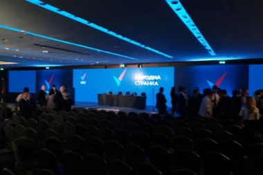 Jeremić poručio sa osnivačke skupštine: Sprovešćemo zakasnelu lustraciju!