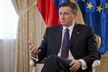PREDSEDNIČKI IZBORI U SLOVENIJI: Pahor mora u drugi krug