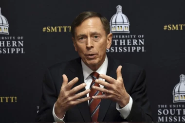 NOVA PODVALA KOMPANIJE BIVŠEG ŠEFA CIA: SBB lažima otima klijente "Telekomu"