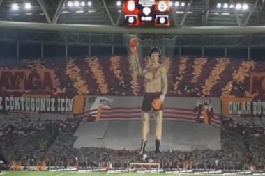 (VIDEO) Roki Balboa komandovao igračima Galatasaraja