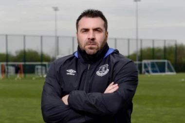 Ansvort privremeno umesto Kumana na klupi Evertona