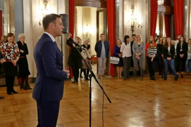 Sinišа Mаli: "BG prаksа" – spoj prаkse i znаnjа i ulog zа budućnost mlаdih