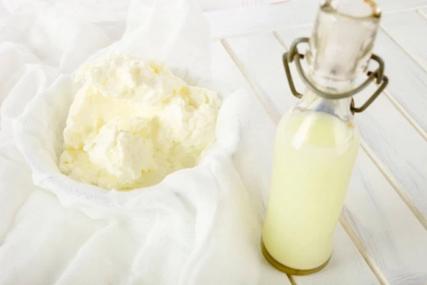 ZAŠTO JE VAŽNO PITI SURUTKU: Korisna za MRŠAVLJENJE, ali i za PRITISAK!