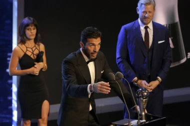 Potresna vest: Bufon najavio povlačenje