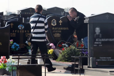 SRAMOTA NA POMENU JELENI MARJANOVIĆ: Na groblje nije došao niko od Marjanovića!