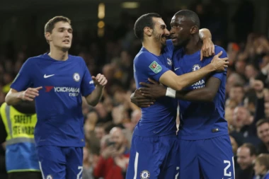 (VIDEO) Čelsi se provukao protiv Evertona, Vest Hem šokirao Totenhem