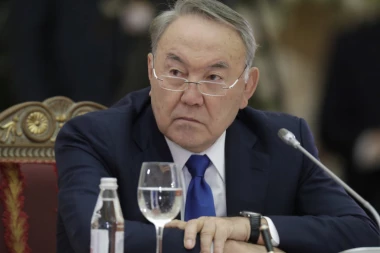 Modernizacija: KAZAHSTAN MENJA ĆIRILICU I UVODI OVO PISMO!