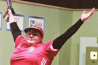 Jubilarna 15.medalja Zorane Arunović na SK