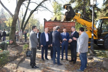 ZEMUNSKI PARK U NOVOM RUHU