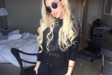 (FOTO) Ovo je dugo krila od svih! OTKRIVENO šta Maja Berović koristi da bi izgledala TOP!