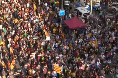 UŽIVO SA ULICA BARSELONE: Pogledajte kako slave nezavisnost!