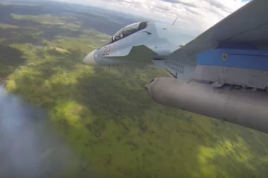 (VIDEO) Ruska vojska pokazala šta sve može Su-30SM