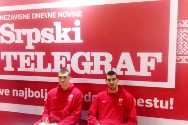 (FOTO) Košarkaši Crvene zvezde posetili štand "Srpskog telegrafa" na Sajmu knjiga!