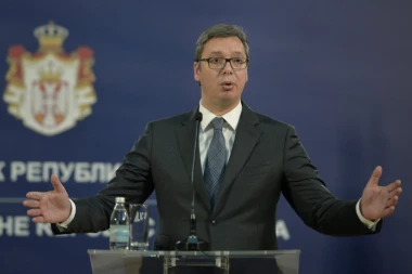 VUČIĆ PORUČIO RUDARIMA: Trepču niko neće da nam otme