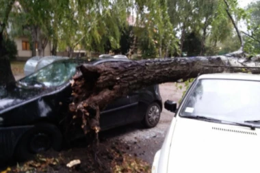 Stravično nevreme u Hrvatskoj, izdata upozorenja, ima i povređenih