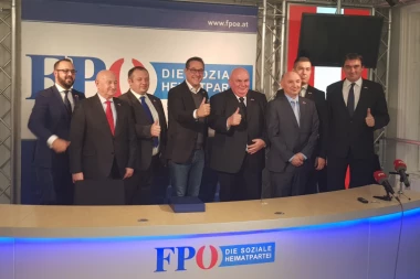 Sa austrijskim prijateljima u BORBU PROTIV BELOSVETSKIH DIPLOMATA