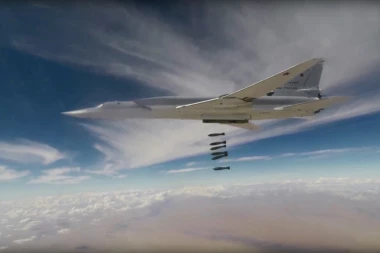 BOGOVI VAZDUŠNOG PROSTORA IZNAD CRNOG MORA: Ruski bombarderi izveli višečasovni let!