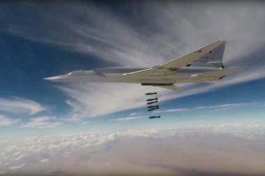 BOGOVI VAZDUŠNOG PROSTORA IZNAD CRNOG MORA: Ruski bombarderi izveli višečasovni let!