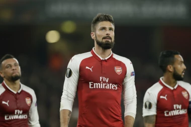 Bajern se namerio na REZERVISTU ARSENALA i to na ZAHTEV LEVANDOVSKOG!