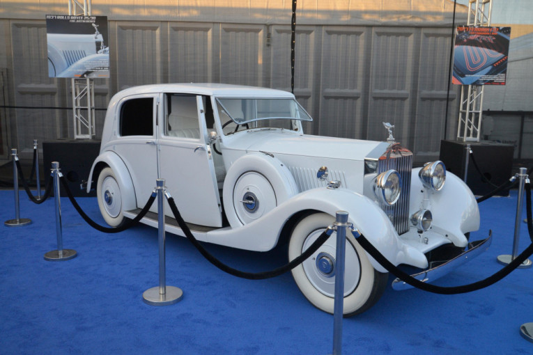 Lepota iz nekih davnih vremena - rols rojs