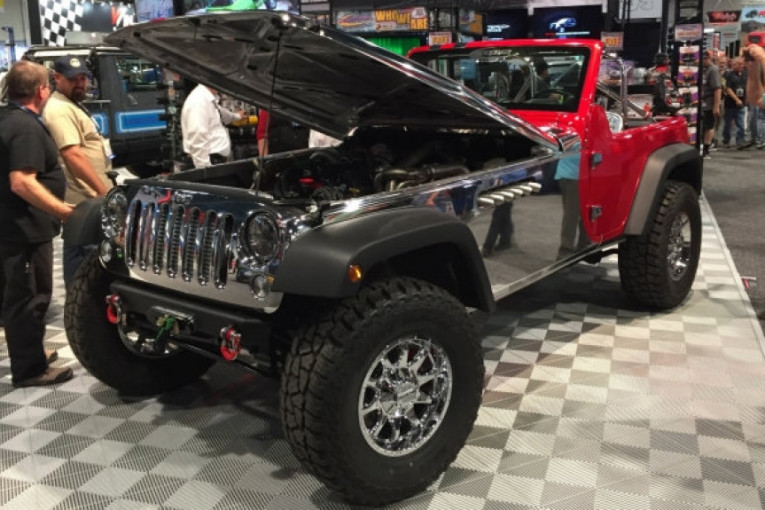 V6, V8? Ne, ispod haube ovog džipa je ogromni V12 nastao spajanjem dva V6 motora