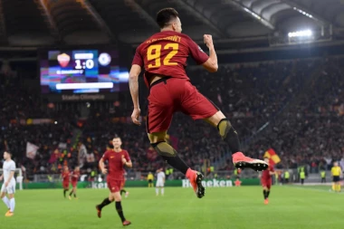 (VIDEO) Napoli gazi ka tituli