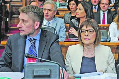 ROTACIJA! ODE MAJA U MINISTRE, MARTINOVIĆ ŠEF PARLAMENTA