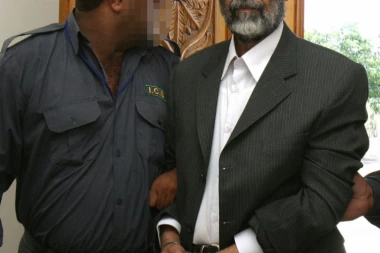 (VIDEO) ŠOKANTNO PRIZNANJE BIVŠEG AGENTA CIA: Sadamove proročke reči progone me i danas