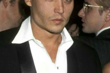 TRI DOKUMENTARCA O SUNOVRATU KARIJERE: Depa skupo koštali SKANDALI!