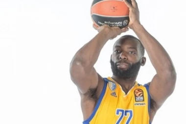 (VIDEO) Dženkins posalo "po burek" Dončića