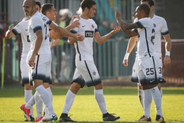 Dobra i loša vest za Partizan pred Javor