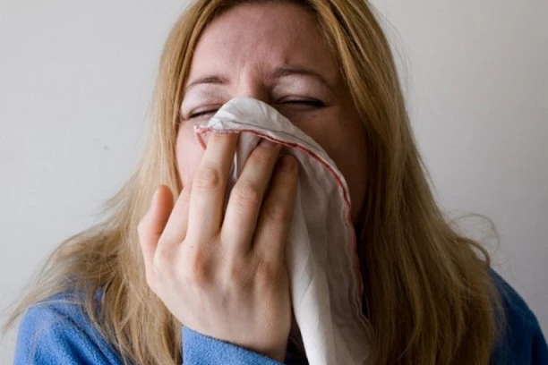 Prirodni sirup protiv kašlja: Recepti koji će oterati prehladu i preporoditi vaše telo