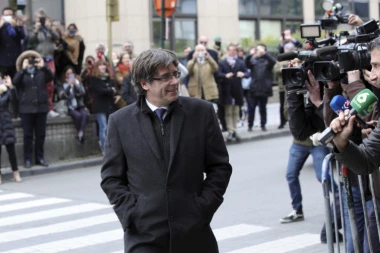 PUČDEMON I MINISTRI NA SLOBODI!