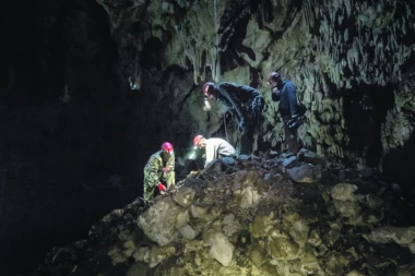 DRAŽA U MASOVNOJ GROBNICI NA ZLATIBORU?