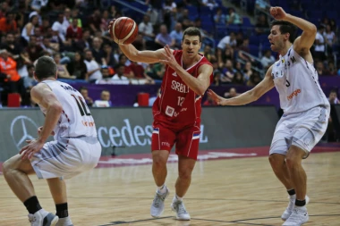 Milosavljević oprezan pred dolazak Zvezde: UNIKAHA MORA DA ISKORISTI DOMAĆI TEREN