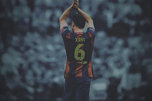 Barselona na nogama: Zemljotres na Nou Kampu, Ćaviju ugovor na dve i po godine da odmah sedne na vruću klupu!