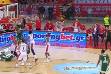 (VIDEO) Sjajno zakucavanje Gebrijela najbolji potez 6. kola Evrolige