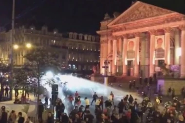 (VIDEO) Navijači Maroka izazvali haos u Briselu nakon plasmana na Svetsko prvenstvo