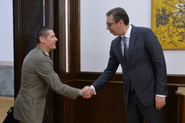 VUČIĆ SA GENERALOM MARINELIJEM: Srbija ostaje vojno neutralna!