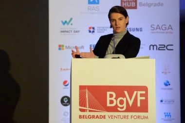 BRNABIĆEVA SE SNAŠLA I BEZ STRUJE: Mali peh pretvorila u smeh!