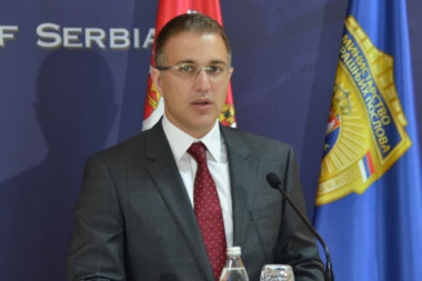 "Zatamnjenje" Haradinajeve poternice je PRESEDAN!