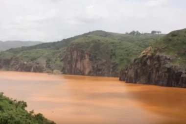 HRVATI NAM OTELI OVO PRIRODNO BLAGO DA BI GA PUNILI FEKALIJAMA!