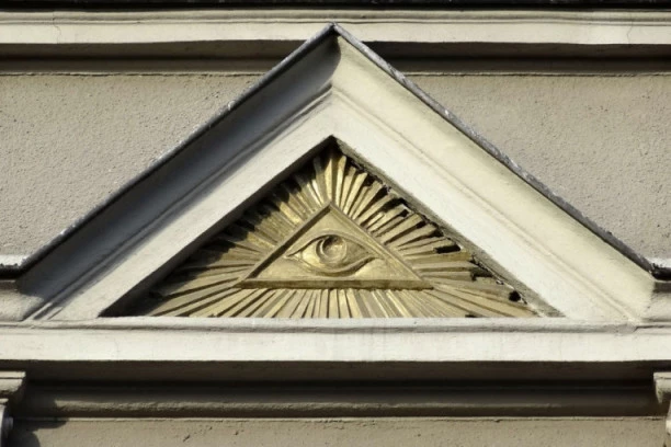 Teorije zavere koje su postale ISTINA: Od kontrolisanja vremena do vakcina koje izazivaju rak