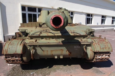 HAOS: Zaplenjen top za ispaljivanje droge preko granice!