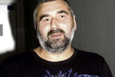 Dosta mu je svega: Miki Đuričić napustio "Belu kuću"!